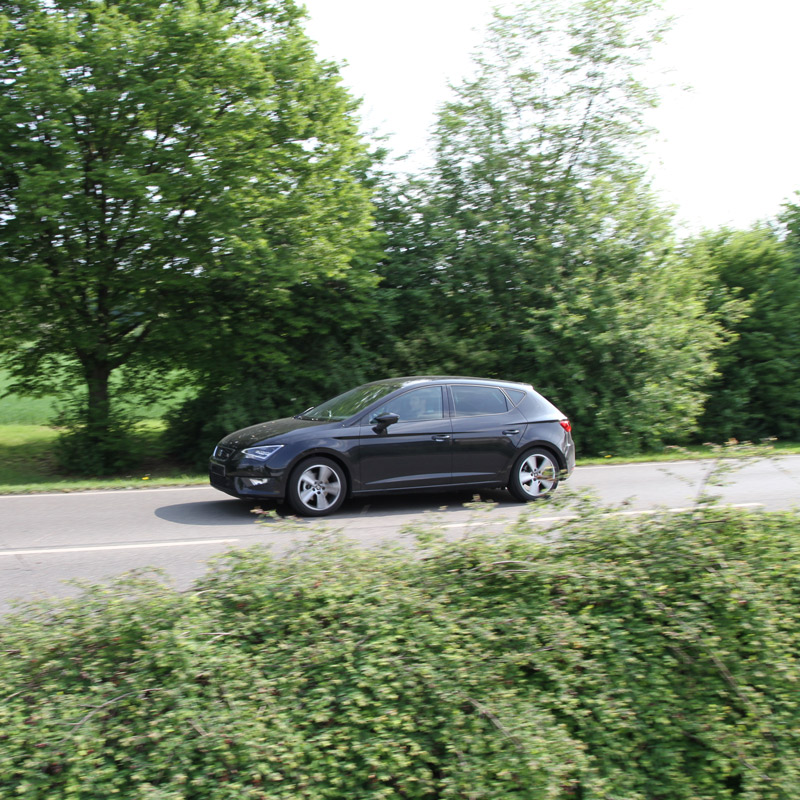 Seat Leon 1.4 TSI on the overtaking lane