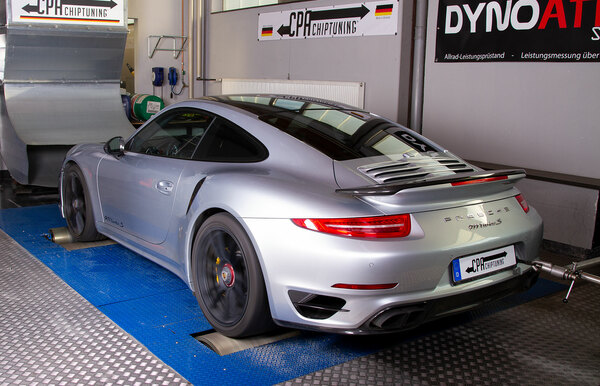 Porsche 911 991 Turbo S PedalBox read more