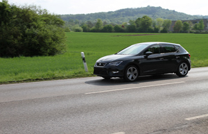 Seat Leon 1.4 TSI on the overtaking lane